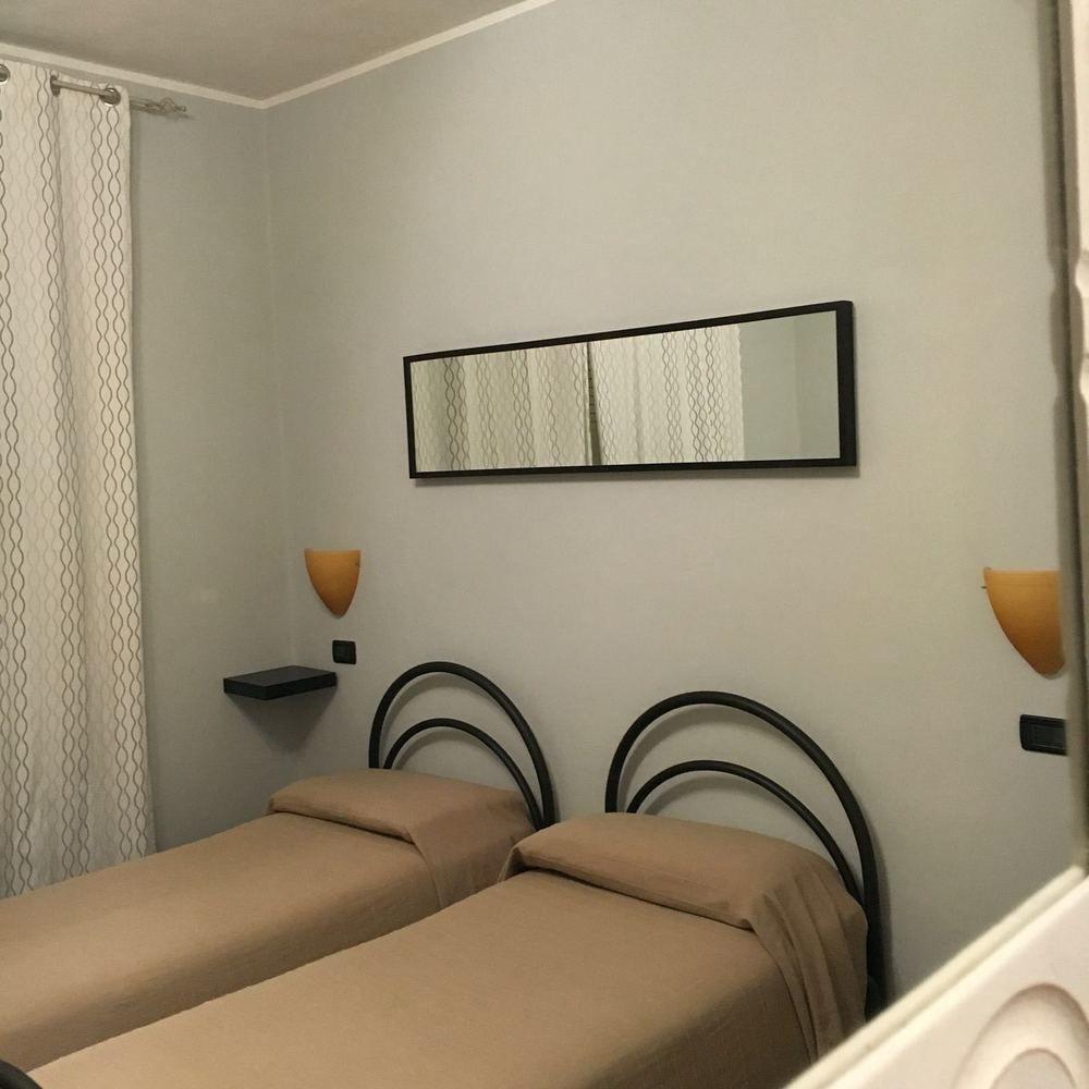 לאנצו טורינזה Albergo Sangrila מראה חיצוני תמונה