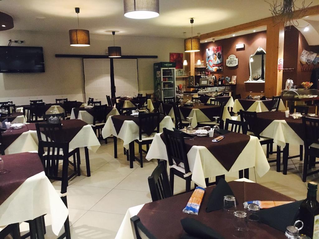לאנצו טורינזה Albergo Sangrila מראה חיצוני תמונה
