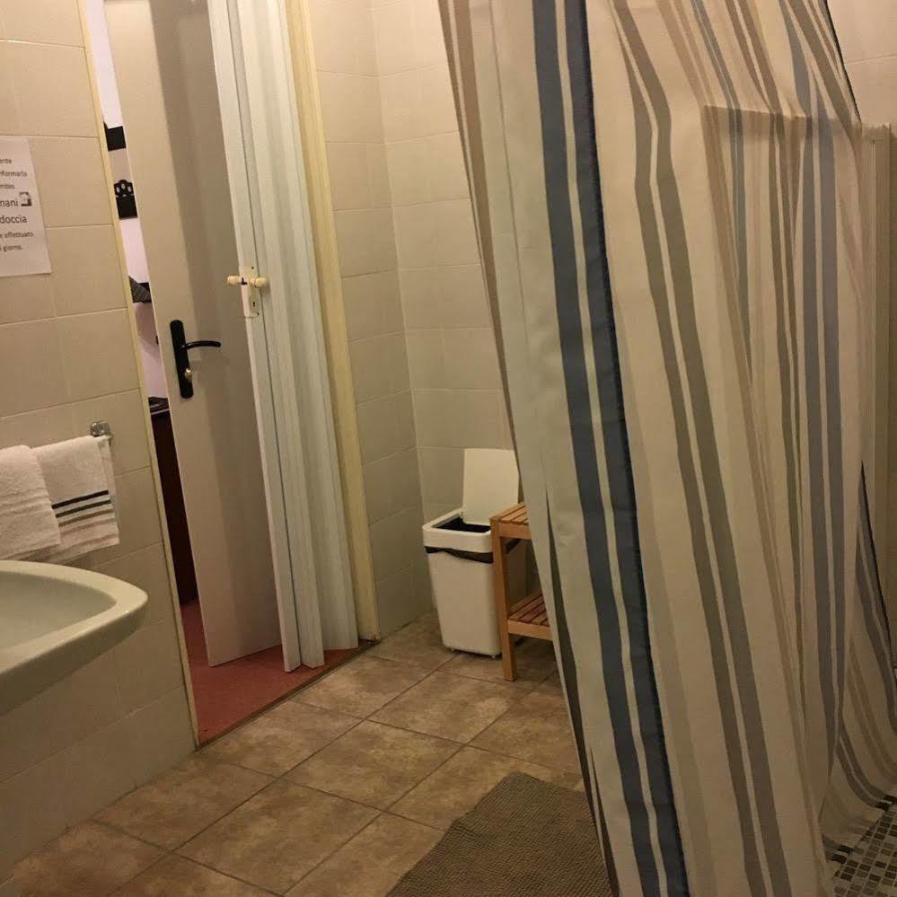לאנצו טורינזה Albergo Sangrila מראה חיצוני תמונה